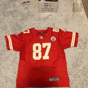 Kansas City chiefs Travis Kelce jersey size large